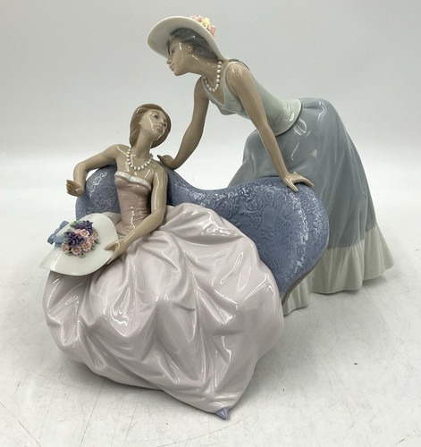 Lladro debutantes figurine - lladro,
