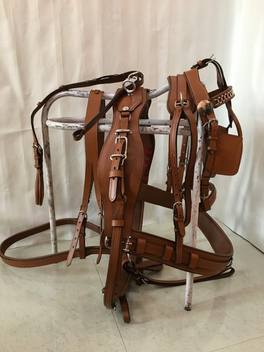 Single horse tan leather - horse,