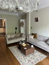 Wood Dining Table. Oval Shaped. With 6 Matching Chairs