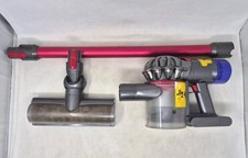 USED Dyson v7 Cordless Vacuum