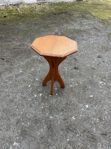 Arts and crafts style oak - arts,
