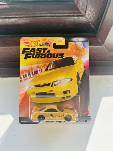 Hot wheels premium nissan - hot,
