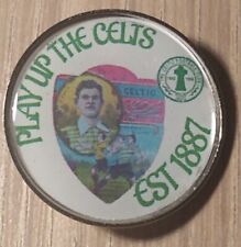 RETRO CELTIC FC PIN BADGE