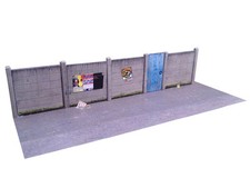 6ft concrete lineside fencing - concrete,