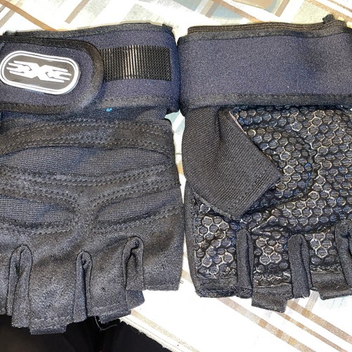 Sports gear fingerless - gear,