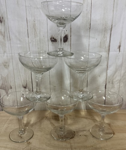 Vintage glass champagne - x,