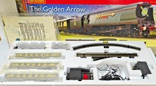 HORNBY R1119 GOLDEN ARROW