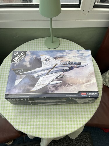 Academy 12305 scale usn - 12305, 1/48