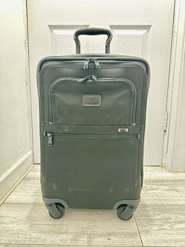 Tumi alpha 22616d2 - 2,