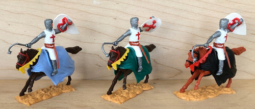 Timpo mounted crusaders 3 in - -,