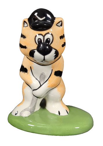 Lorna bailey golfing cat - lorna,