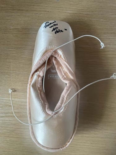 New freed pointe shoes - new,