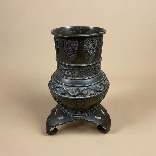 Antique chinese bronze vase - bronze,