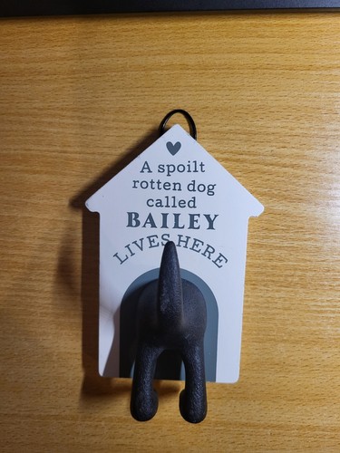 Personalised bailey dog - "bailey", tail