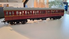 Bachmann OO Gauge BR Mk1 Suburban 2nd Class Coach W46131 BR Maroon