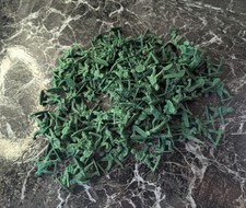 Collection Of  Plastic Toy Soldiers Green Just Over 100 Pieces Used
