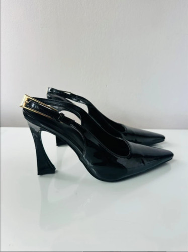Pretty little thing black - little,