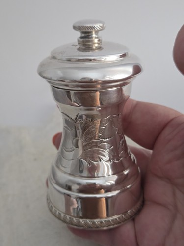 Vintage solid silver pepper - vintage,