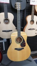 YAMAHA LL16M acoustic guitar