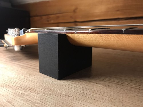 Guitar neck rest - neck,