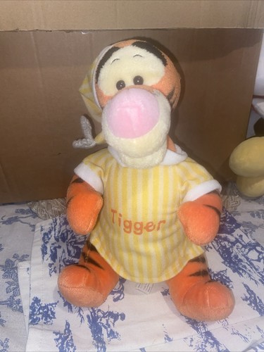 Disneys winnie the pooh tigger - disneys,