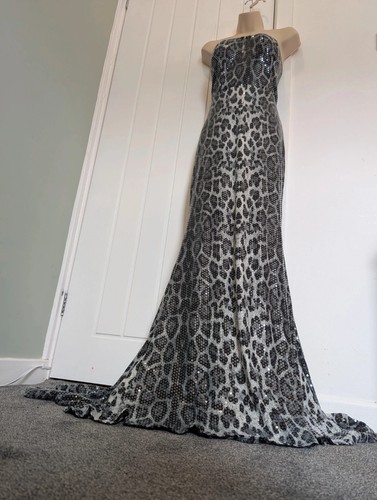 Sequins leopard print - sequins,