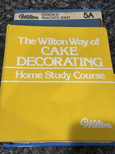 1980 wilton cake decorating - 1980,