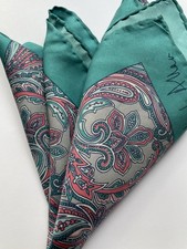 Large Pocket Square, Small
