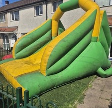 OBSTACLE COURSE BOUNCY CASTLE