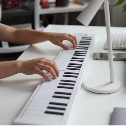 Key foldable piano keyboard - 61,