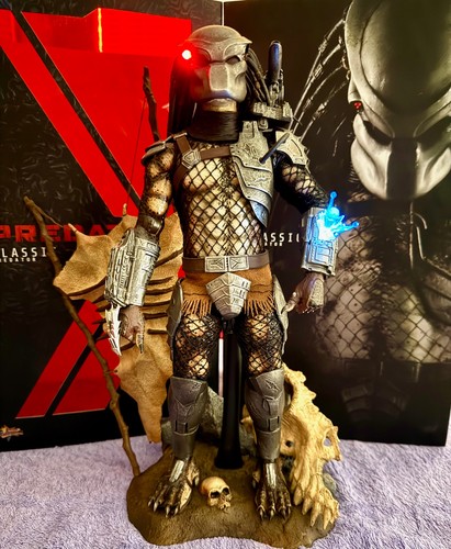 Hot toys classic the predator - classic,