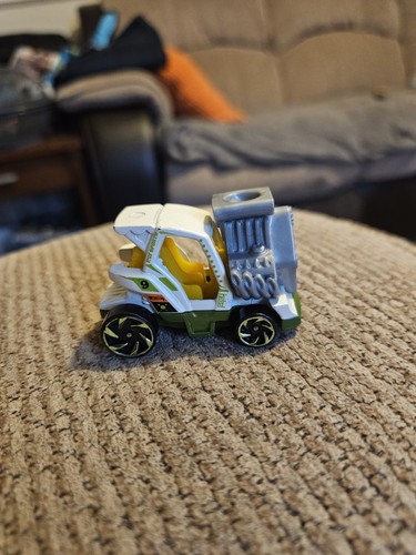 Hotwheels 2014 golf buggy - 2014,