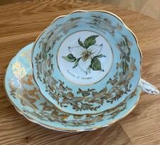 PARAGON Trillium Flower of ONTARIO gold maple leaf tea cup& saucer