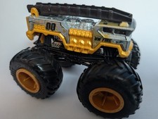 Monster Jam 5 Alarm Fire Truck Hot Wheels Truck 1:64 Collectable RARE Ladder