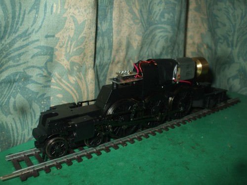 Hornby lner tornado loco - hornby,