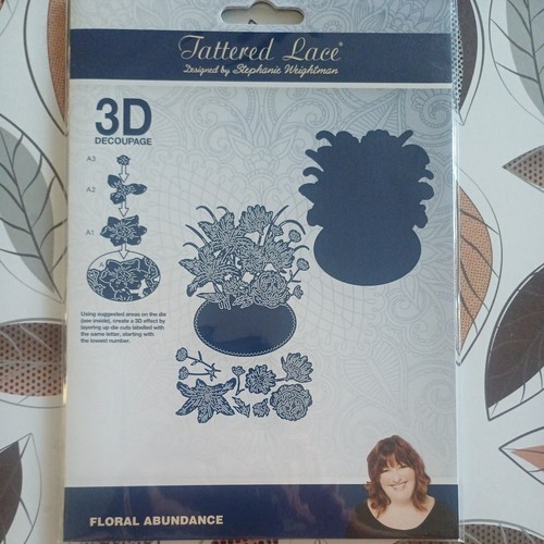 New tattered lace - new, 3d