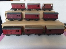 Hornby Tri-ang Horsebox wagon train and Guards brake van x9