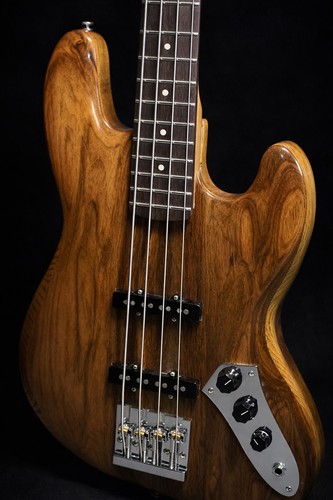 Custom jazz bass walnut - custom,