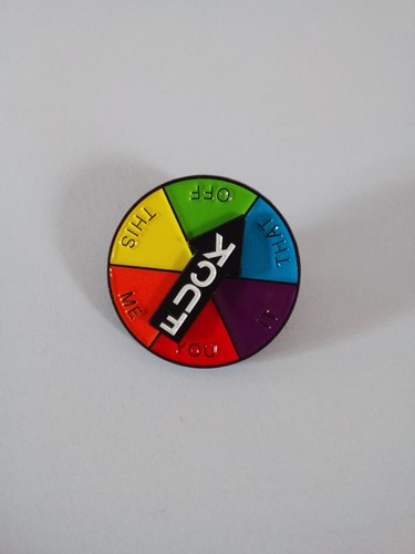 Enamel pin rotating arrow - pin,,