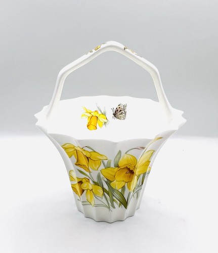 Butterfly china daffodil - butterfly,