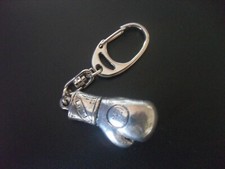 BOXING GLOVE KEYRING  Real