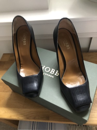 Hobbs navy leather court shoes - navy,