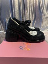 Sugar Thrillz Size 6 Black
