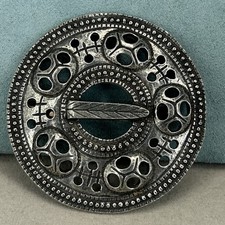 Tinn-per Norway Brooch Pewter