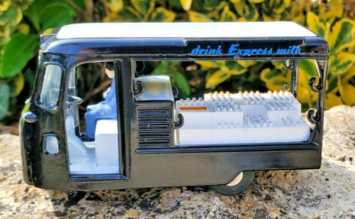 Triang spot milk float - 1/42,