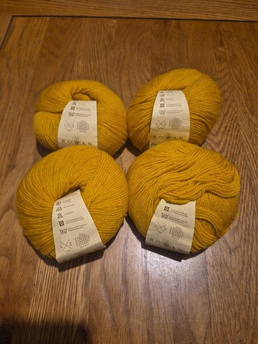 Rowan pure wool - x, 4ply