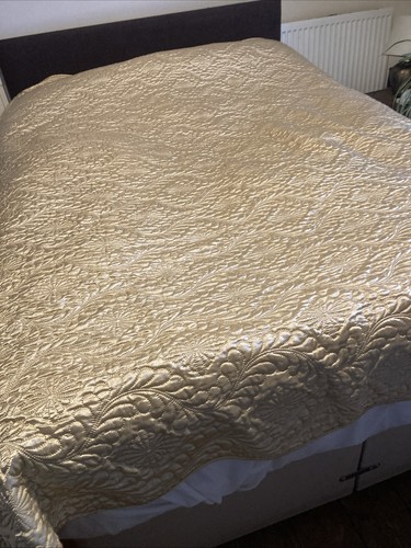 Gorgeous gold quilted double - gorgeous,