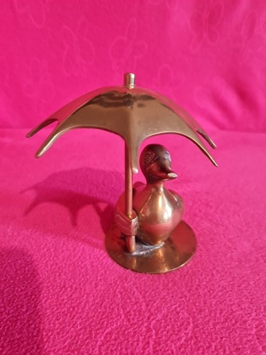 Brass duck with umbrella - brass,