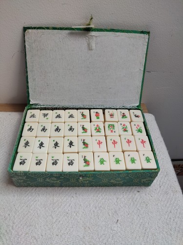 Vintage chinese mahjong - vintage,