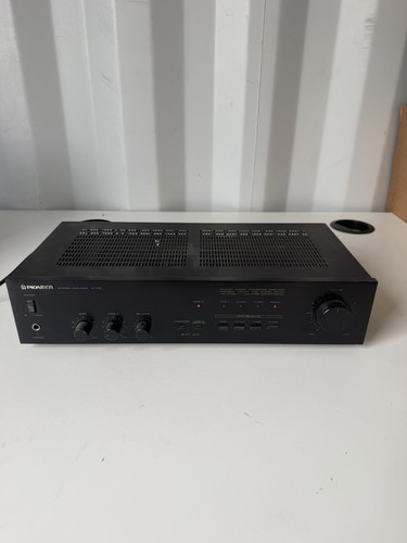 Pioneer stereo integrated